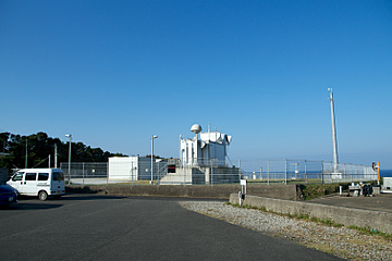 — 潮岬特別地域気象観測所 —